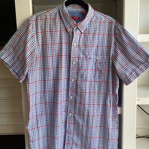 Izod plaid casual button-up shirt. Men’s size L